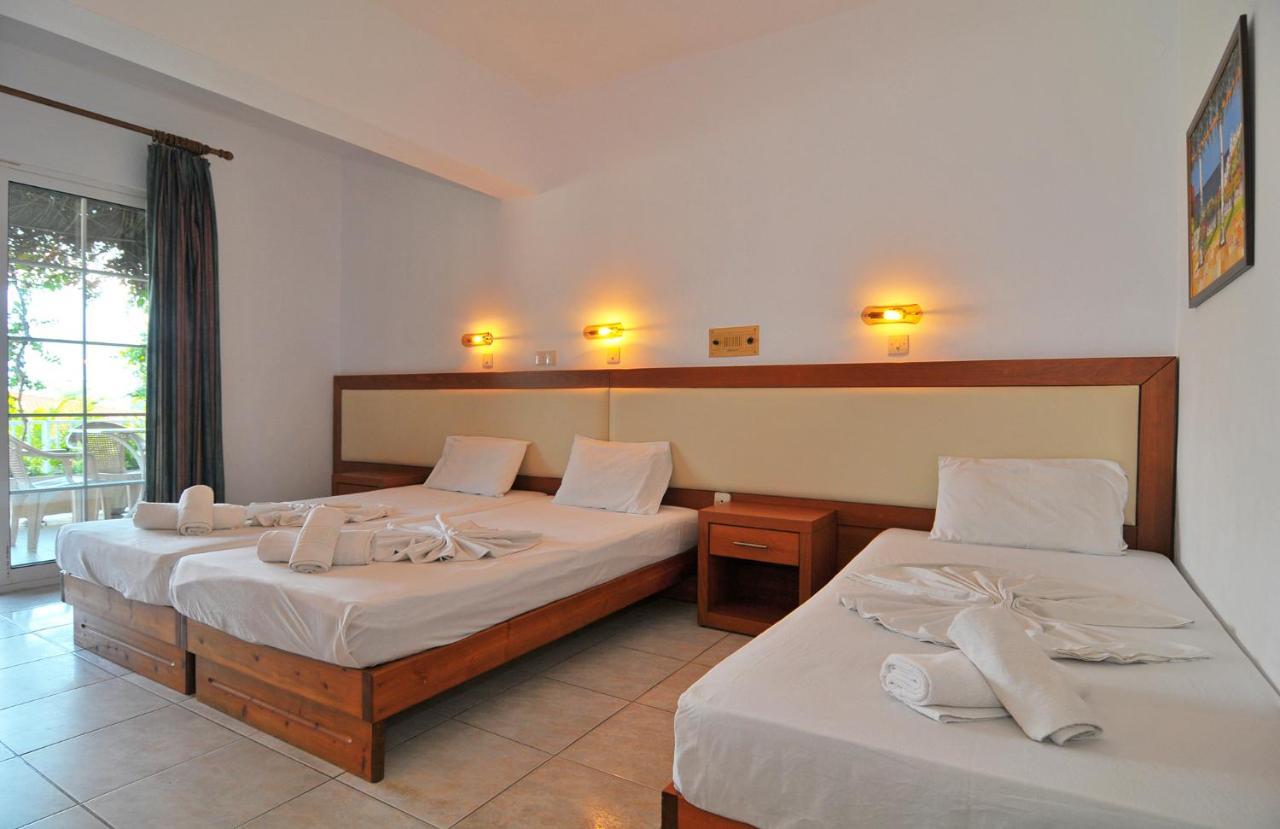 Hotel Emerald Chrysi Ammoudia Extérieur photo